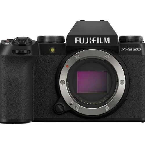 FUJIFILM X-S20
