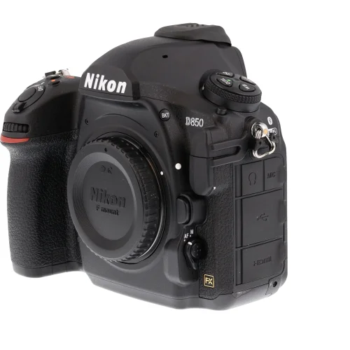 Nikon D850